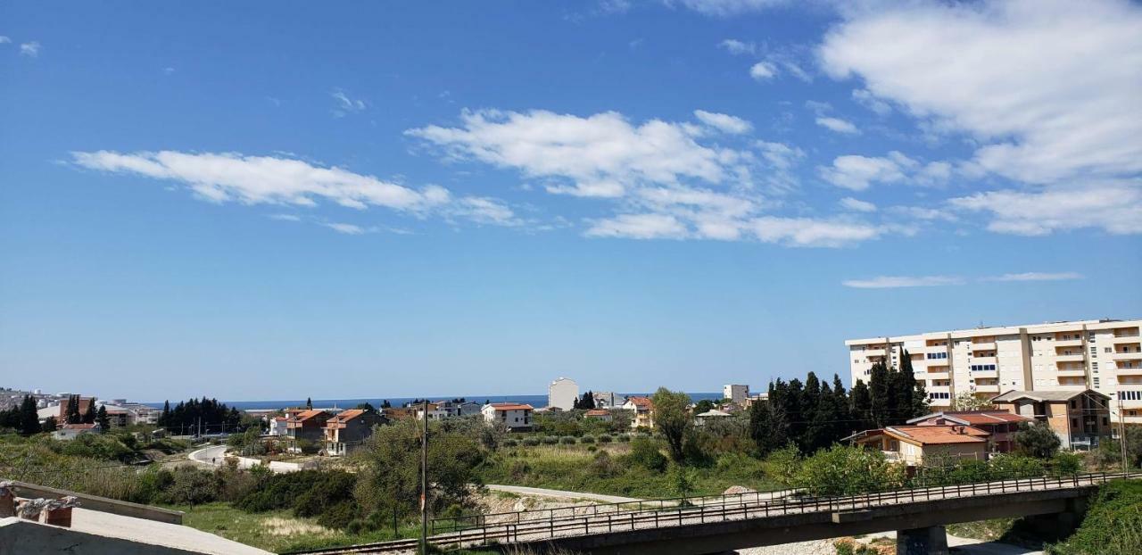 באר Apartmani Suncokreti - Sunflower Apartments מראה חיצוני תמונה