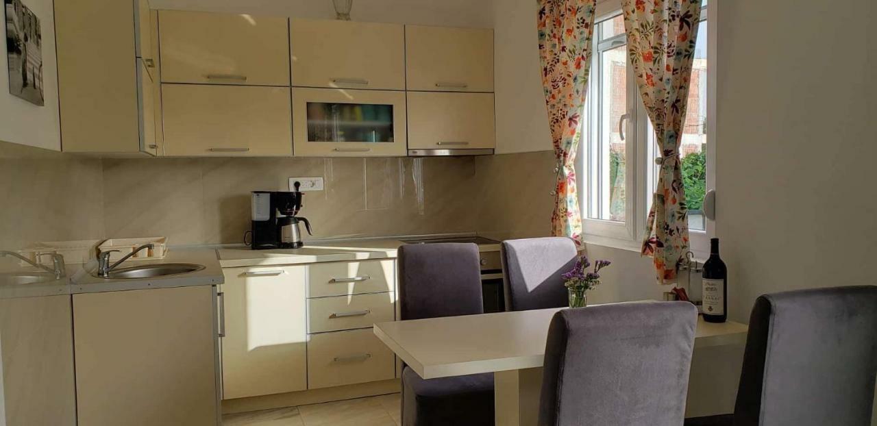 באר Apartmani Suncokreti - Sunflower Apartments מראה חיצוני תמונה