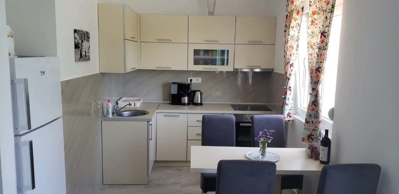 באר Apartmani Suncokreti - Sunflower Apartments מראה חיצוני תמונה